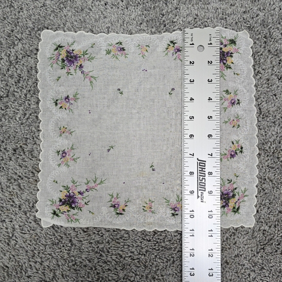 VTG Floral Handkerchief Lot Hankies Set of 3 White w/ Purple Pink Yellow Flowers - Picture 7 of 15